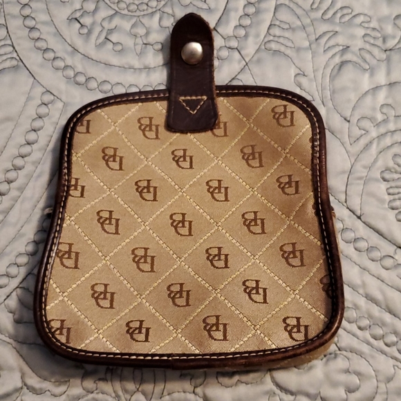 Dooney & Burke Wallet/Clutch - Picture 10 of 11